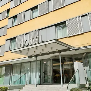 Courtyard By Marriott Schoenbrunn Otel Viyana